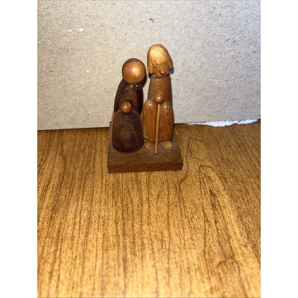 B BOROWIK S BYLINIAK POLAND HAND CARVED WOOD WOODEN FIGURINE MAN WOMAN